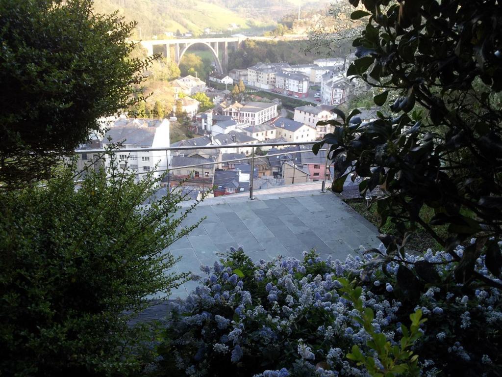 Casona El Gurugu Hotel Luarca Buitenkant foto