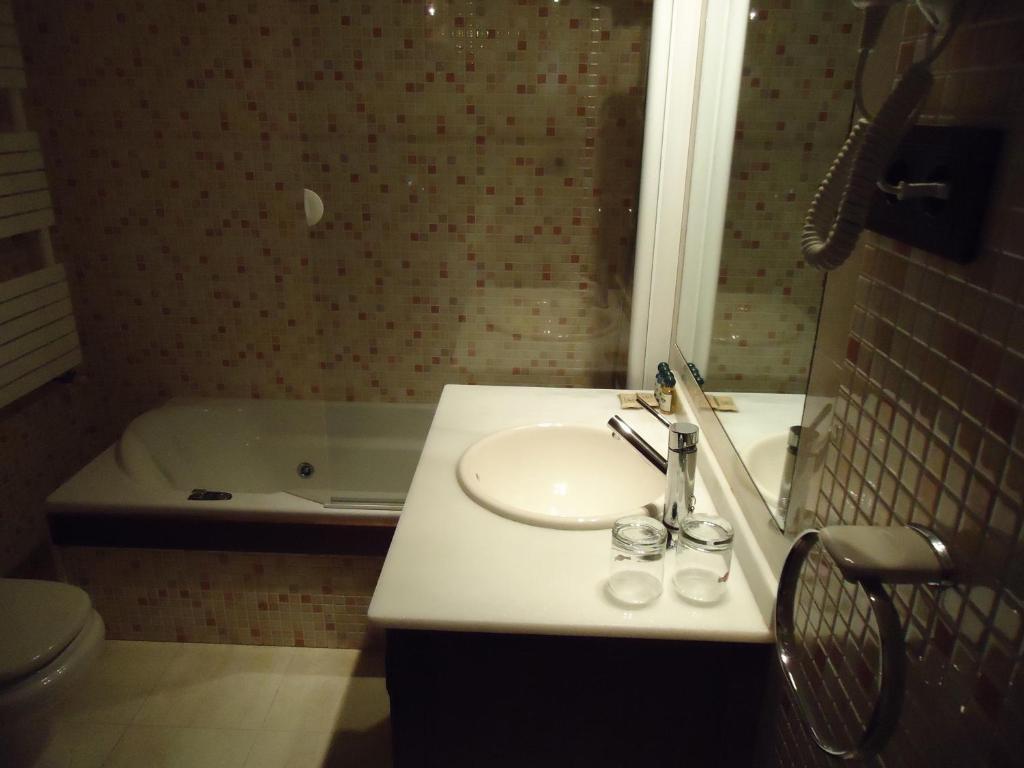 Casona El Gurugu Hotel Luarca Kamer foto